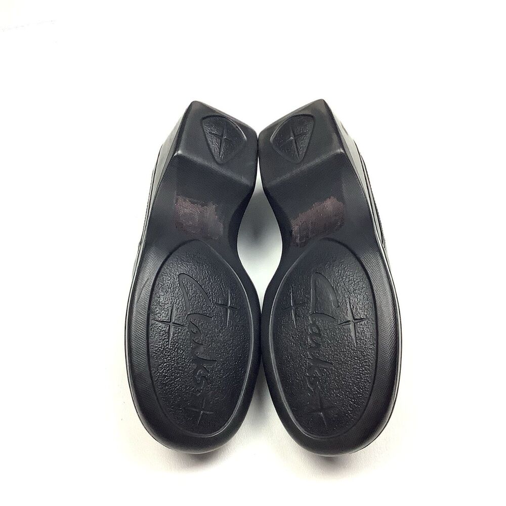 Clarks Slip On Shoes Women Size 6 M Black Leather Loafers Clogs Comfort - Picture 7 of 9